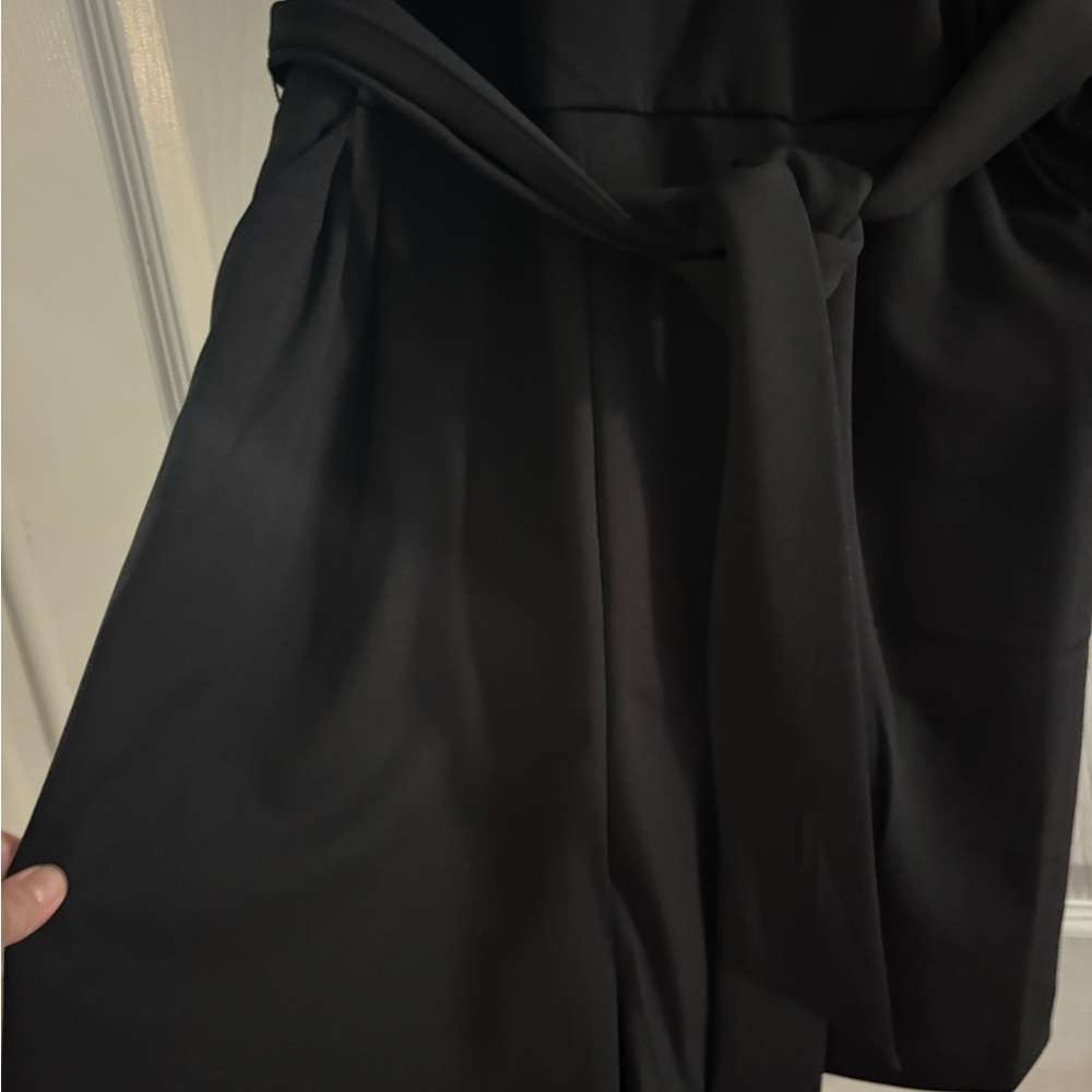 BNWT BLACK ROMPER WITH BELT TIE SIZE 18 - Picture 2 of 4